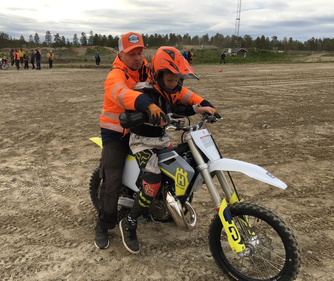 Pröva motorcross med Umeå Automobilklubb